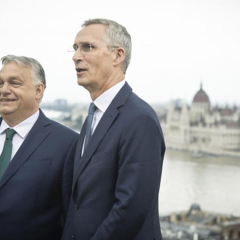 Már a NATO-n belüli információáramlást akadályozzák a magyar kormány lojalitásával kapcsolatos kétségek