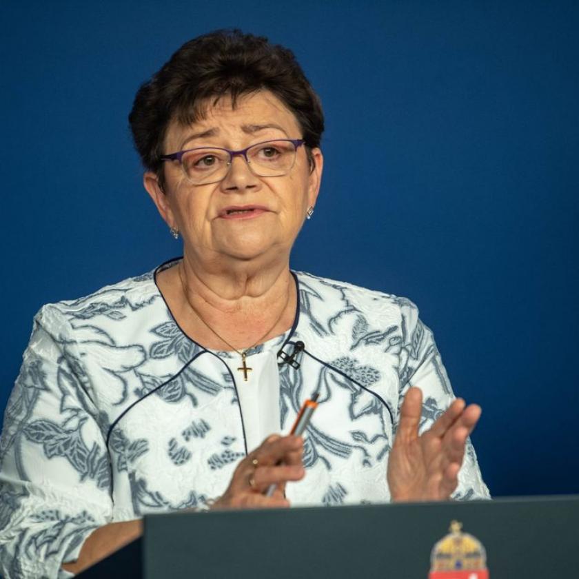 Müller Cecília oltásfrissítést javasol