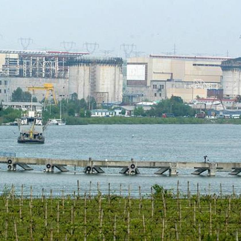 Váratlanul leállt a Duna-parti atomerőmű egyik blokkja Romániában