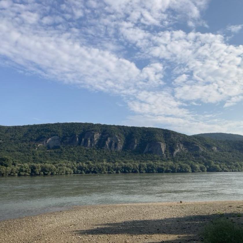 A fülledt melegben lehet elszórtan zápor, zivatar