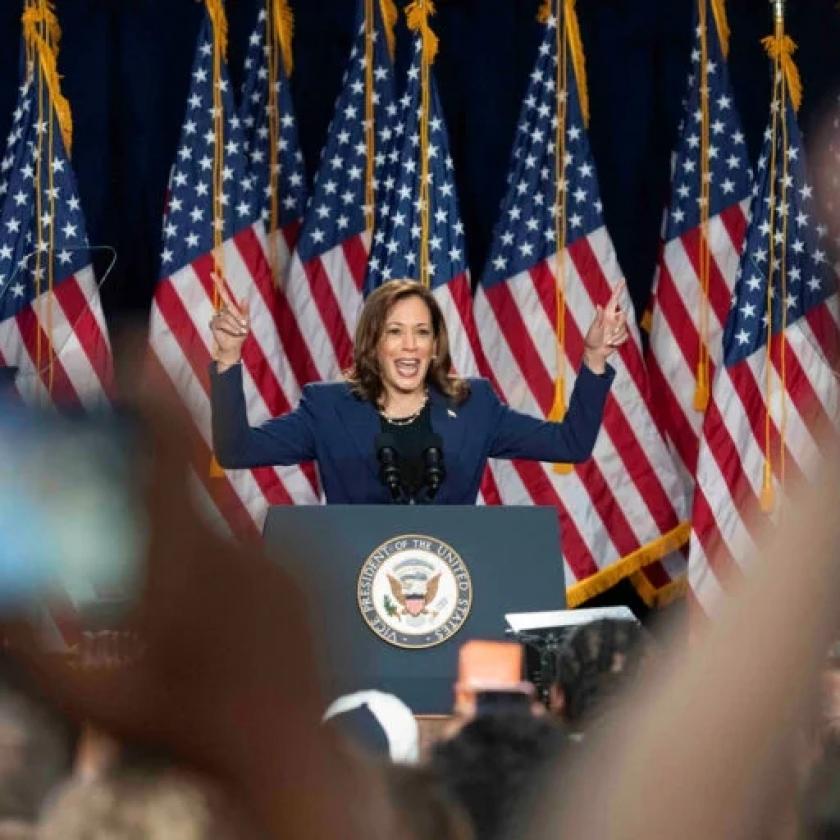 Beindul Kamala Harris vidám hadjárata, országosan már nála az előny