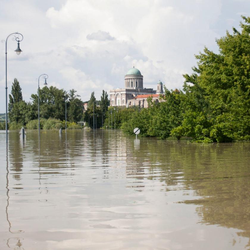 Az aszály után jelentős árhullámra kell készülni a Dunán