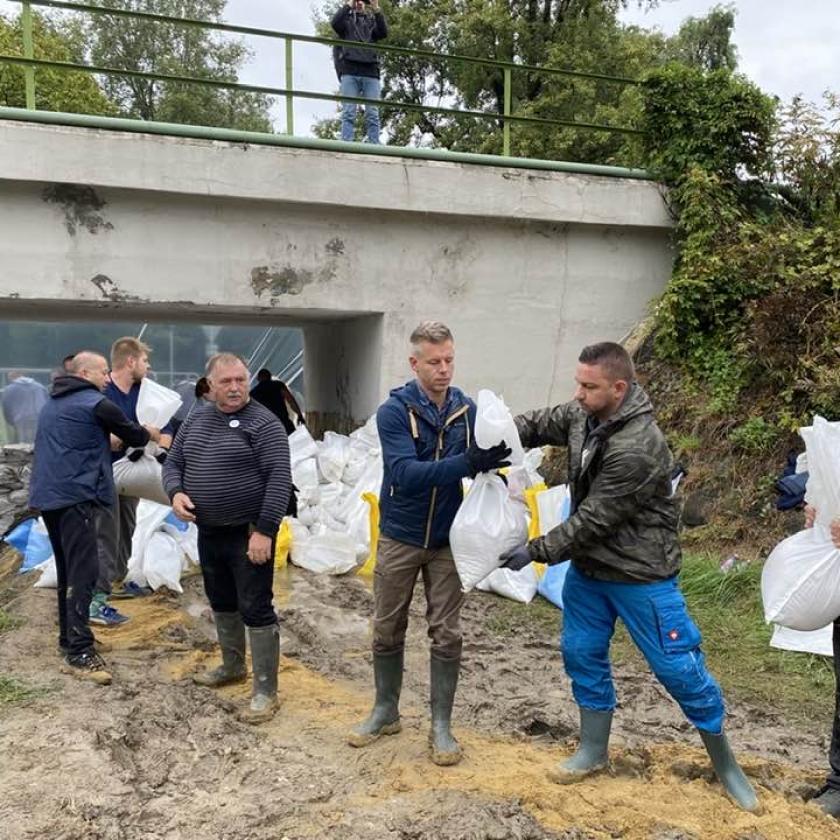 A Tisza Párt a szerdára tervezett vita elhalasztását kéri az Európai Parlament elnökétől 