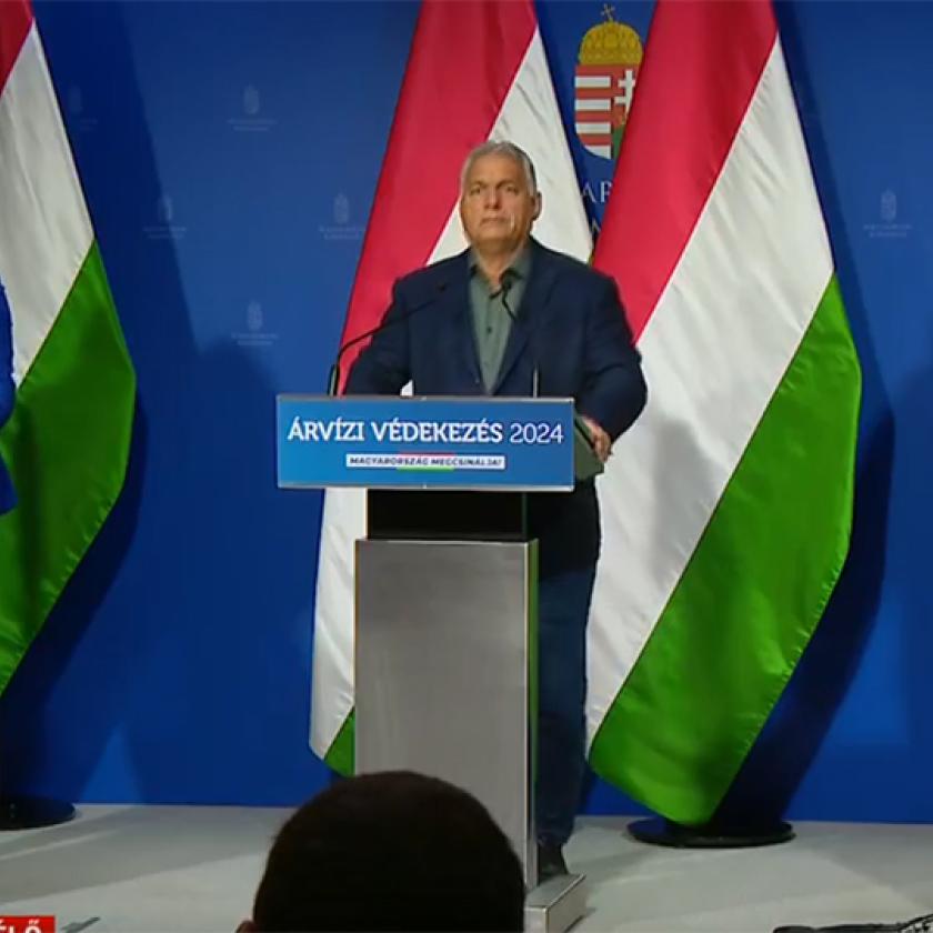 Orbán Viktor rendkívüli sajtótájékoztatója: A 11-es utat részben nem lehet megvédeni 