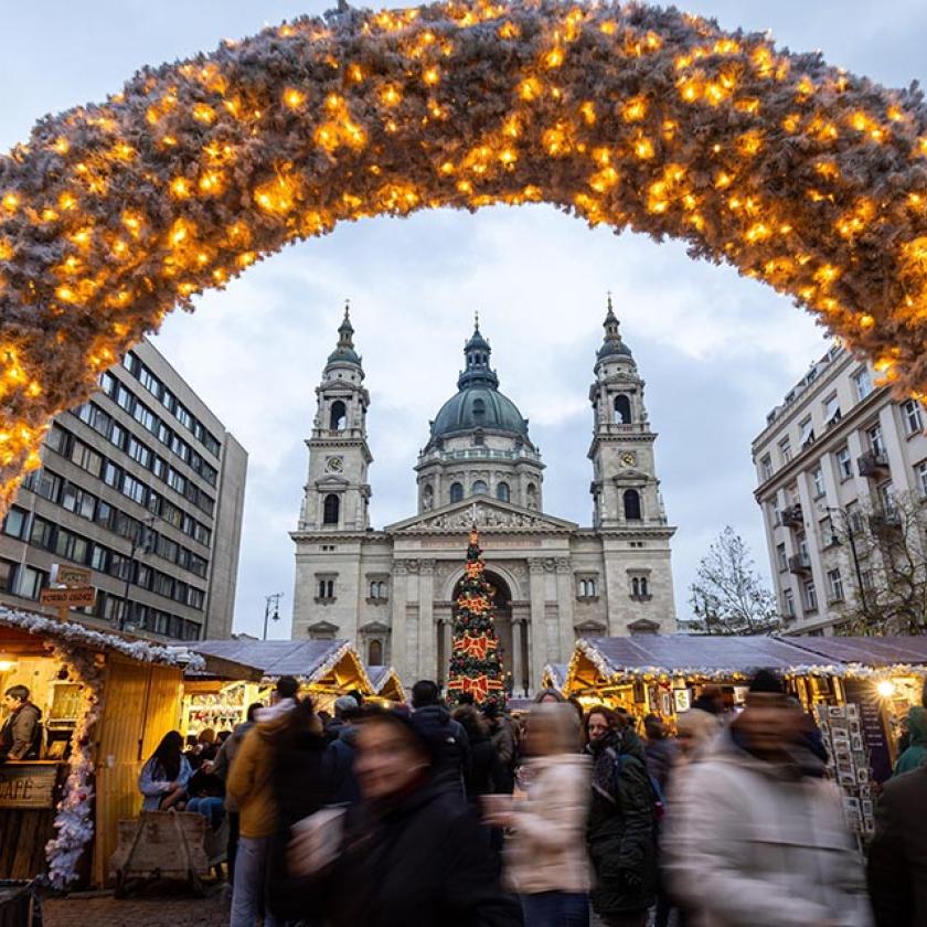 Gagyi ország, gagyi díszlet, gagyi élet…