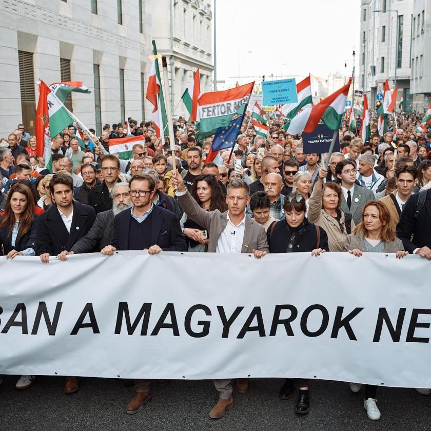 „Tisza Párt? Igen, de ne csak egyedül!” – Megosztott ellenzéki remények a parlamenti többségről