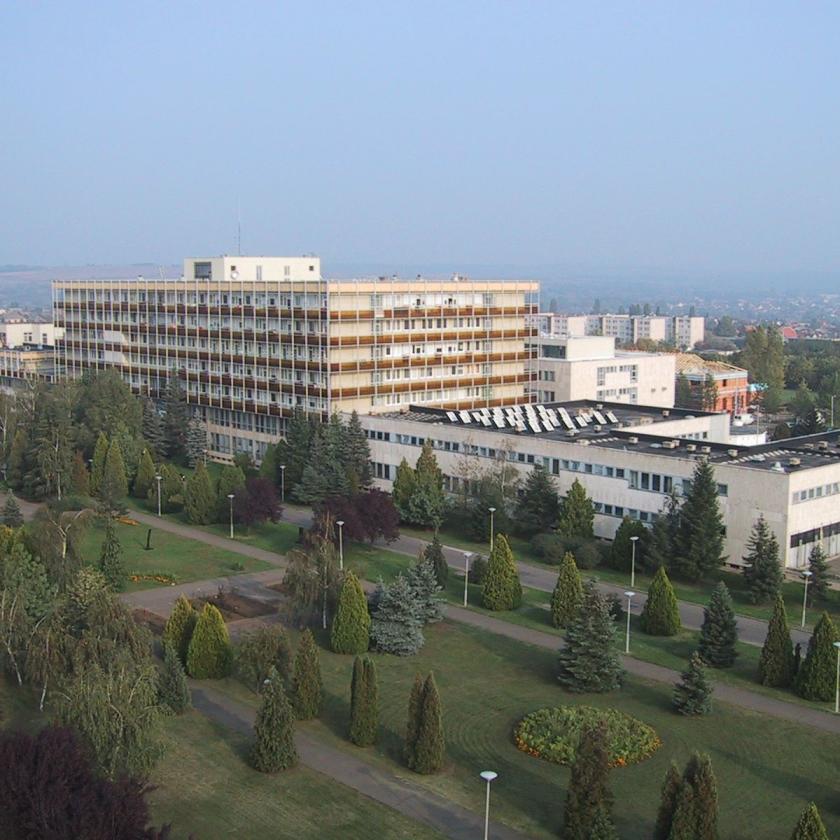 Péntekig nem lehet szülni a kistarcsai kórházban