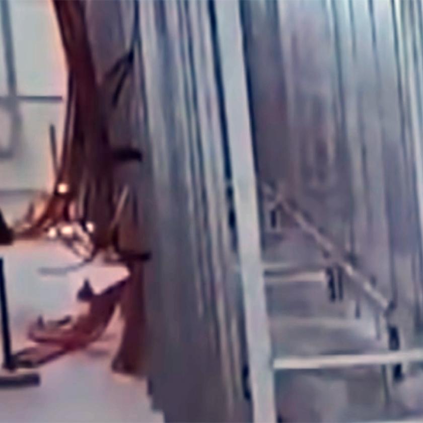 Vádat emeltek a gödi akkugyárban súlyosan megégett villanyszerelő ügyében 