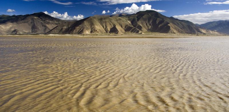 Kína megépíti a világ legnagyobb vízerőművét Tibet szent folyóján