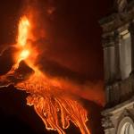 Ismét működésbe lépett az Etna, látványos kitörést produkált
